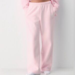 VILLA PINK Aritzia Cozy Sweatfleece Mega Straight Sweatpants Regular Size
